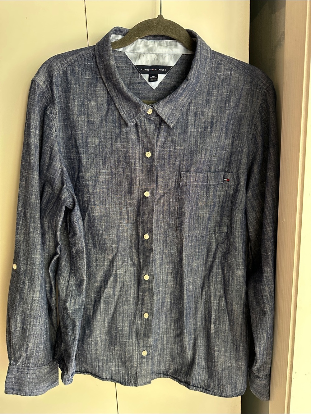 Tommy Hilfiger Men’s Heathered Navy Button-Down Shirt